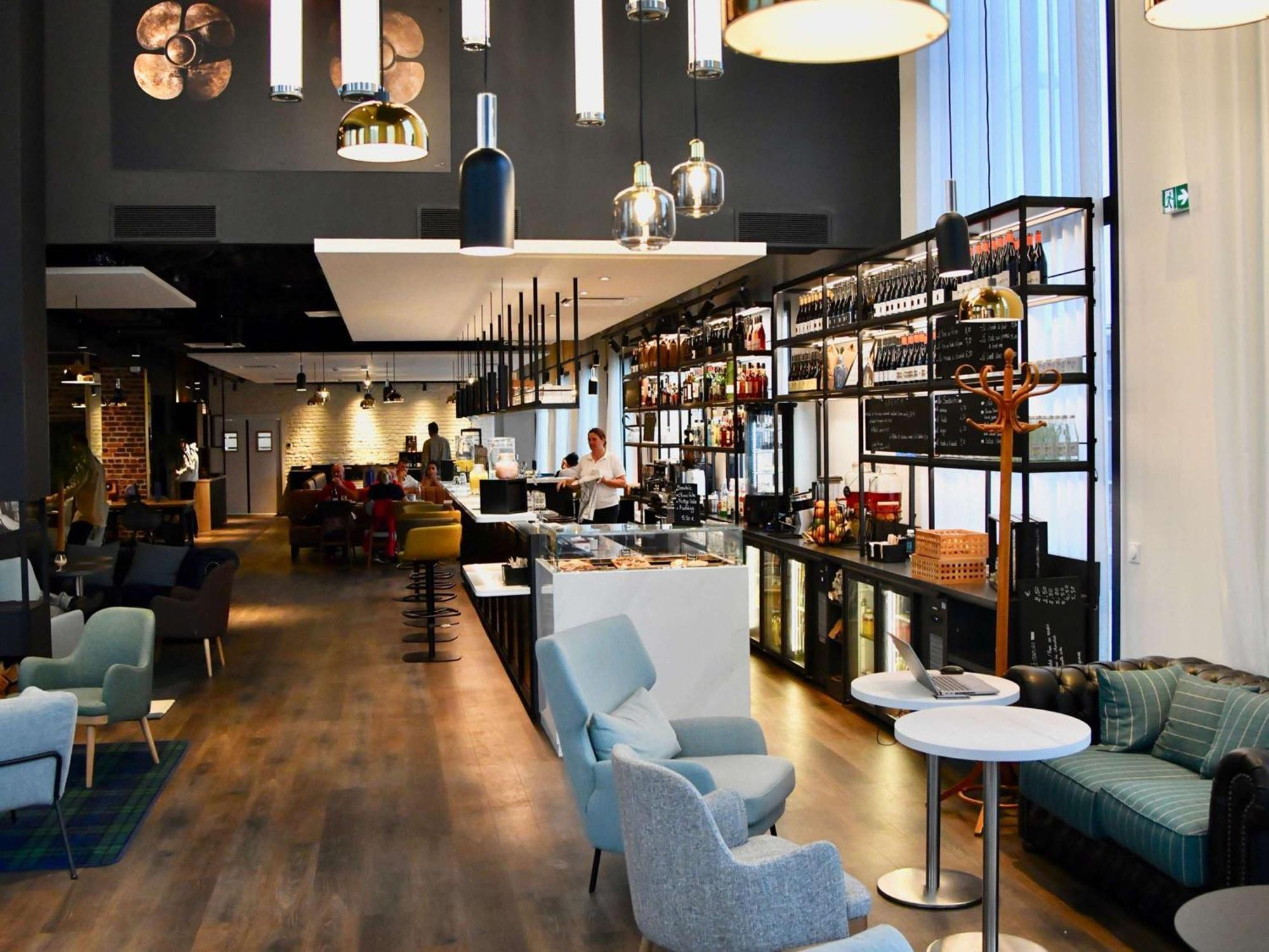 Hotel Ibis Styles Saint Nazaire Centre Gare Esterno foto